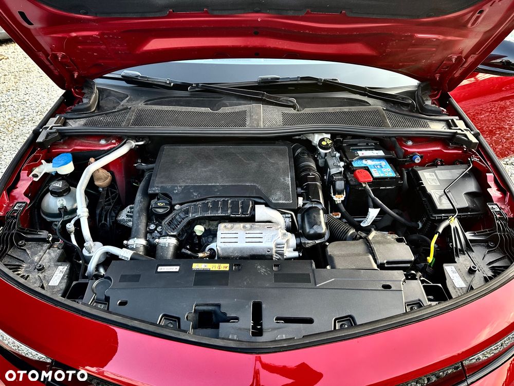 Opel Astra 1.2 Turbo GS - 29