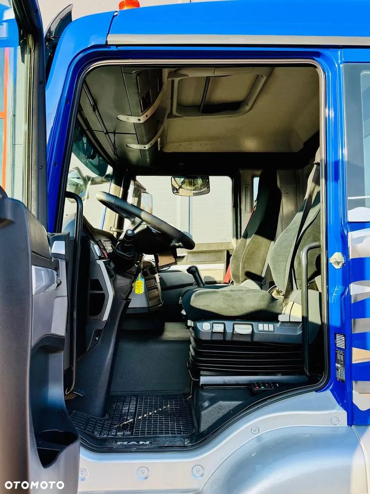 MAN TGS 26.360 // E6 // Klimatyzacja / 6x2 // platforma laweta 7,2m z HDS HMF 1420 // dzwig żuraw kran crane skrzynia uniwersalny - 26