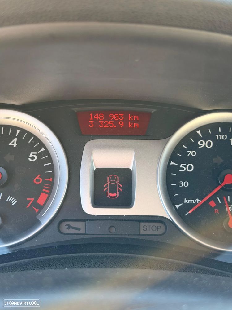 Renault Clio Sport Tourer - 8