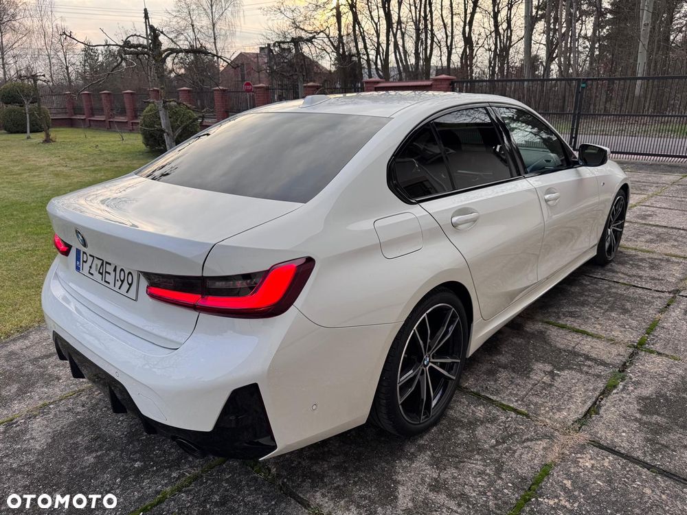 BMW Seria 3 320d xDrive M Sport Sport - 9