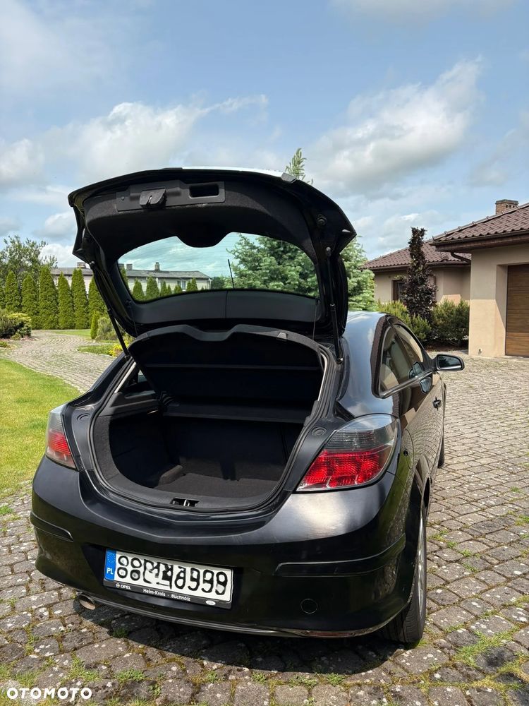 Opel Astra GTC 2.0 Turbo Cosmo - 6