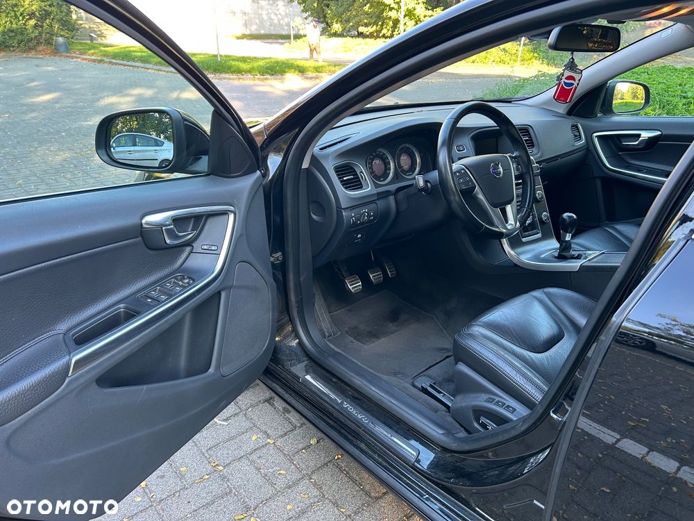 Volvo S60 D3 Summum - 27