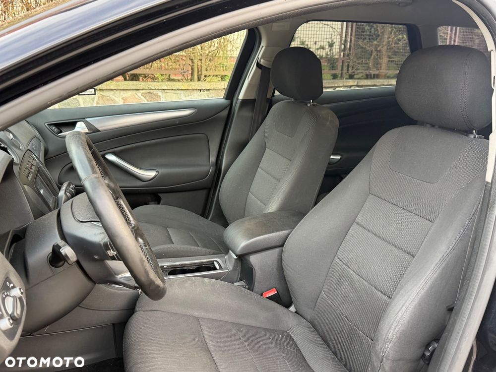 Ford Mondeo 2.0 TDCi Titanium - 11