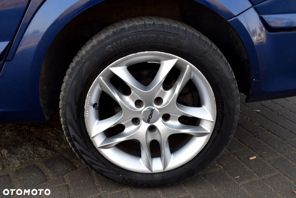 Opel Astra 1.6 Essentia - 21