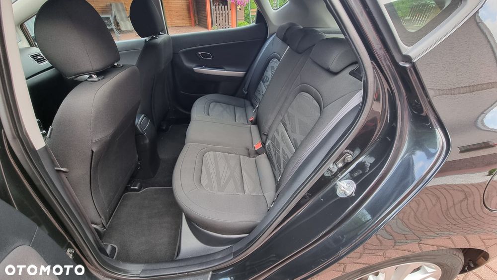 Kia Ceed 1.6 GDI Dream-Team Edition - 15