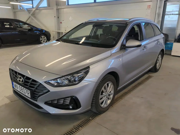 Hyundai i30 1.5 DPI Classic +