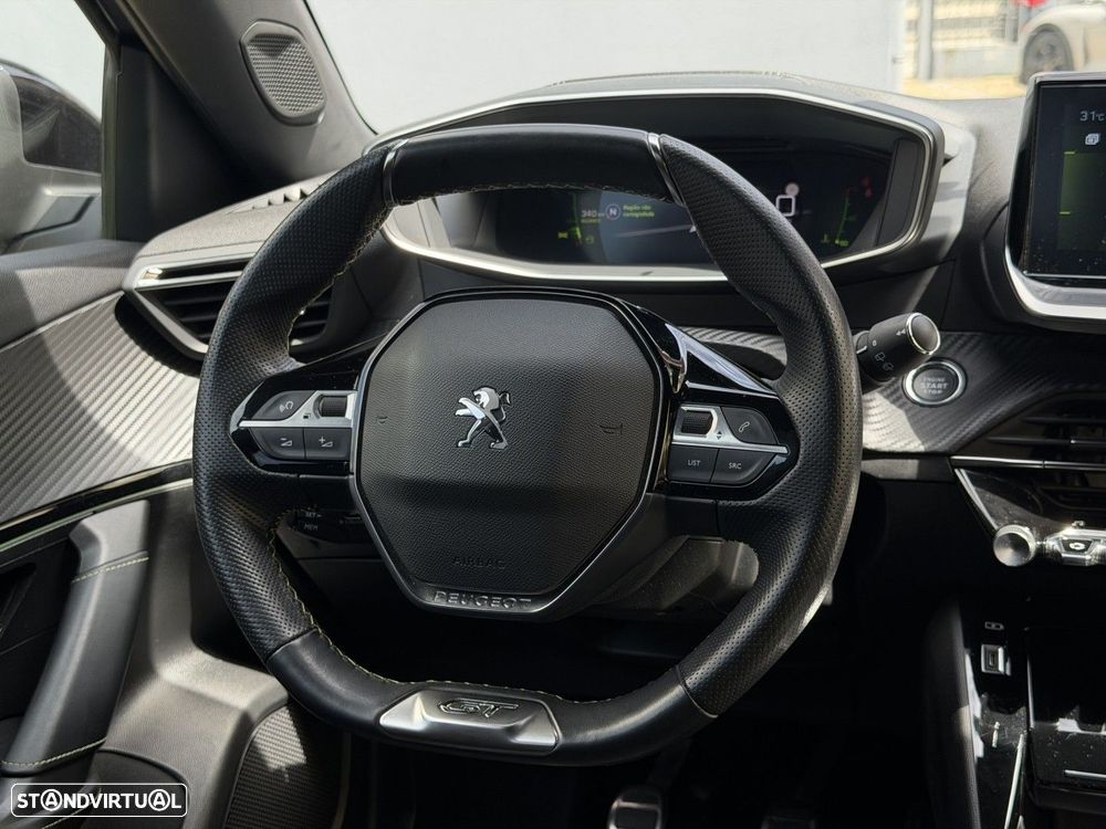 Peugeot 2008 1.5 BlueHDi GT - 16