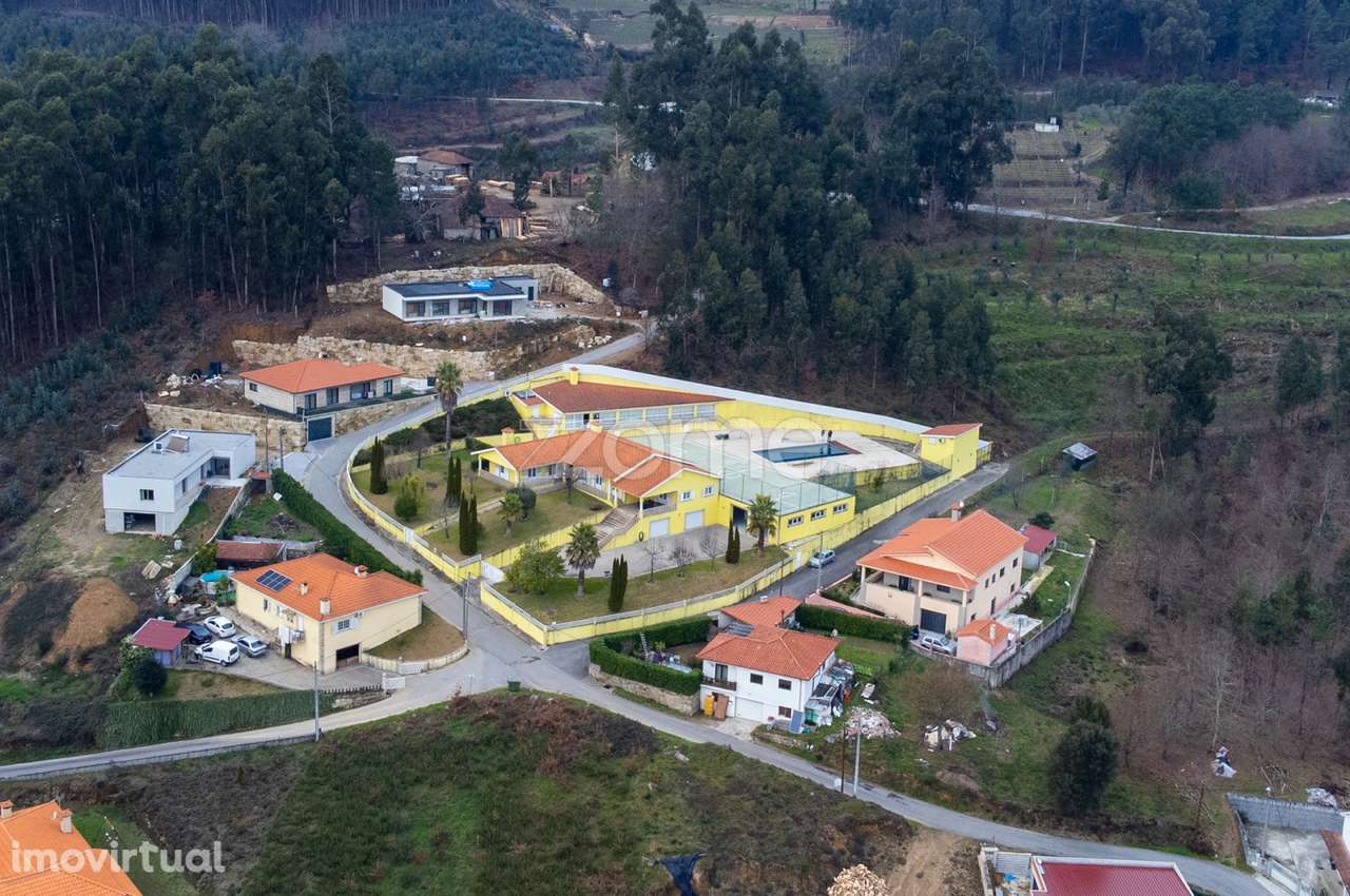 Moradia T7 com Piscina, jardim em Celorico de Basto a 10 mts Amarante. - Grande imagem: 3/60