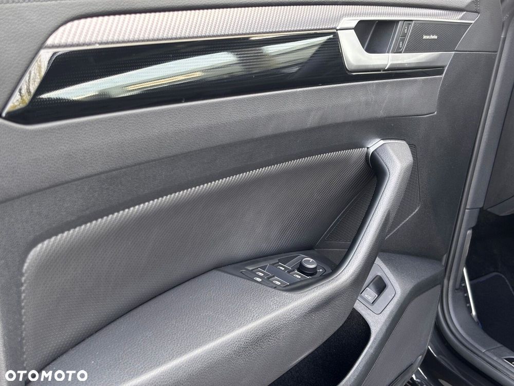 Volkswagen Arteon 2.0 TSI 4Motion R DSG - 11