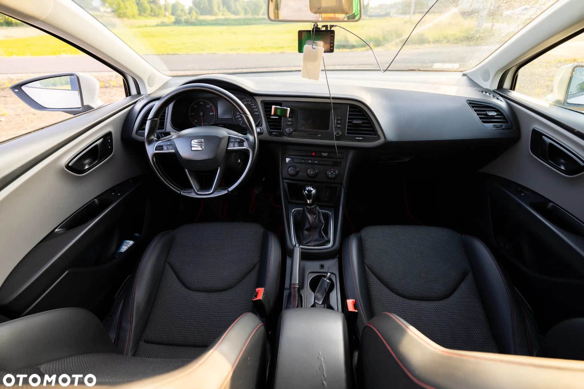 Seat Leon 1.6 TDI Entry - 29