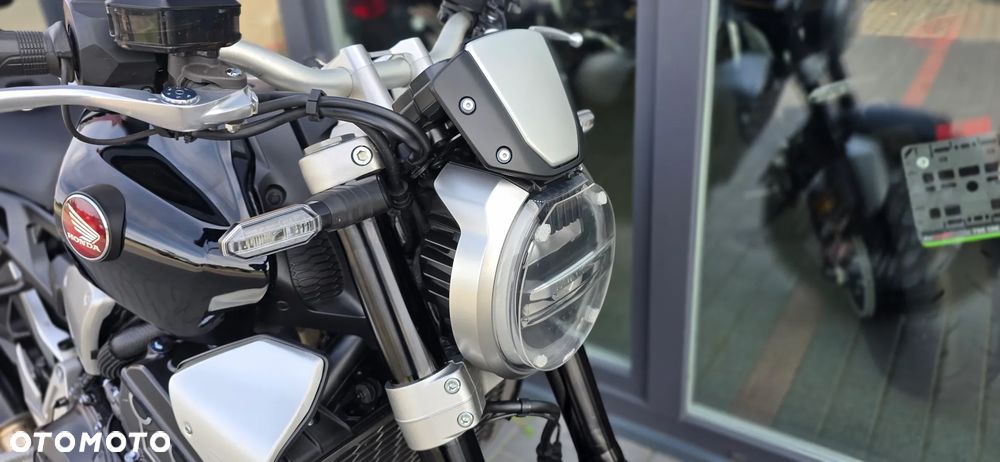 Honda CB - 22