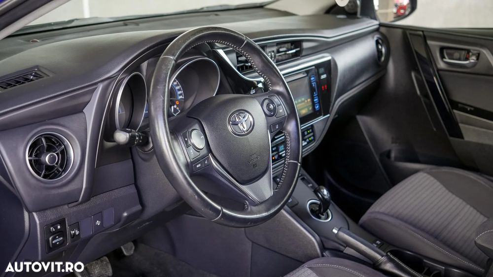 Toyota Auris - 21