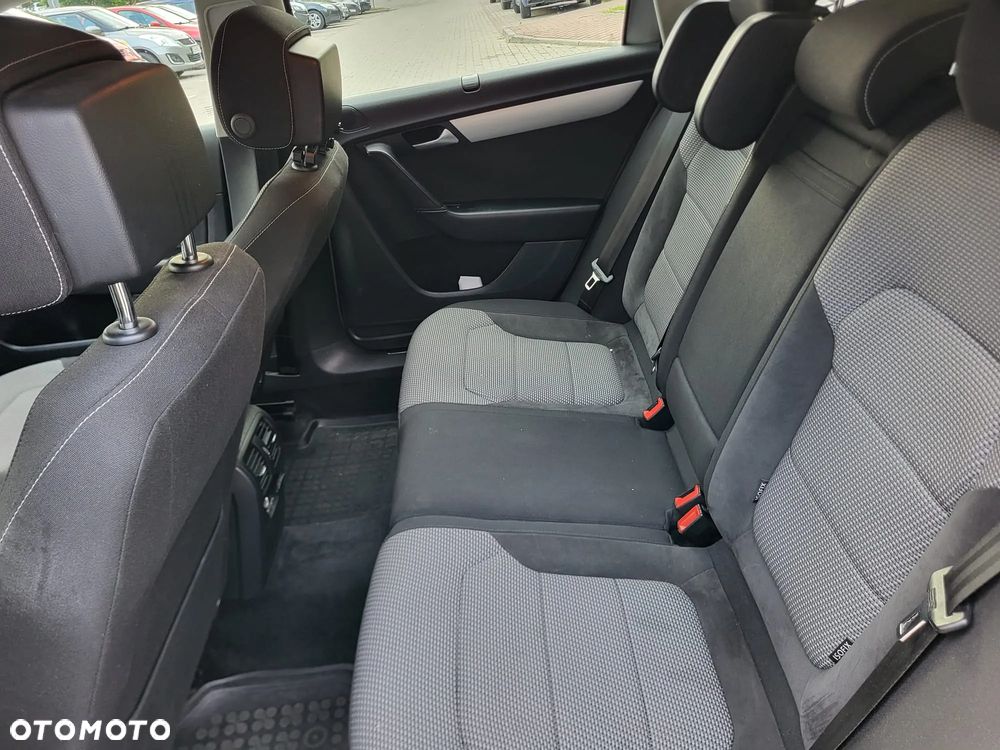 Volkswagen Passat 2.0 TDI 4Mot Highline DSG - 12