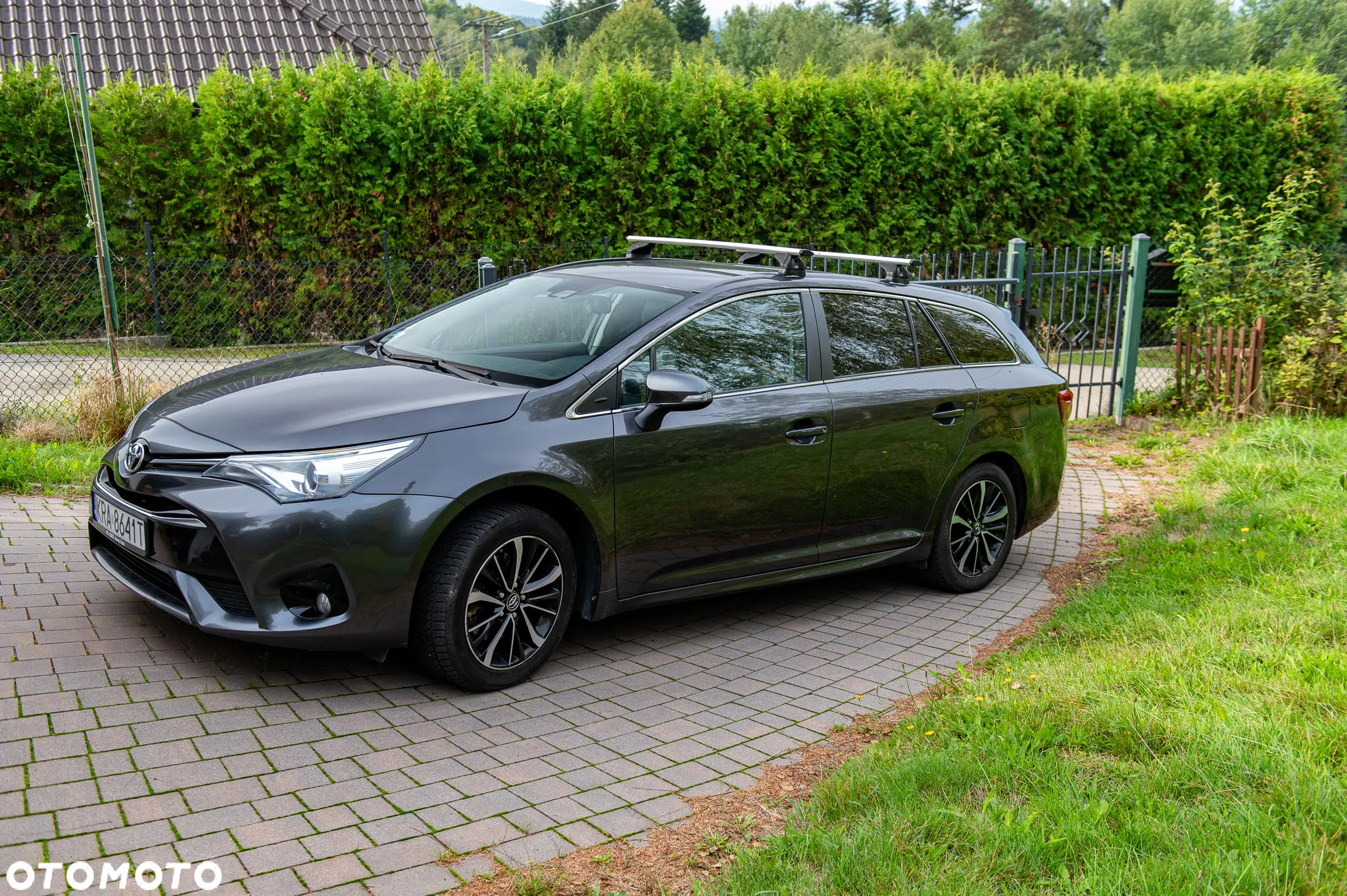 Toyota Avensis 2.0 D-4D Premium - 3