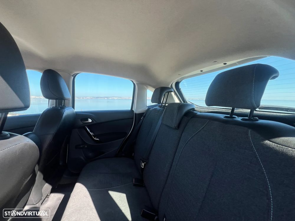 Citroën C3 1.2 PureTech Attraction - 6