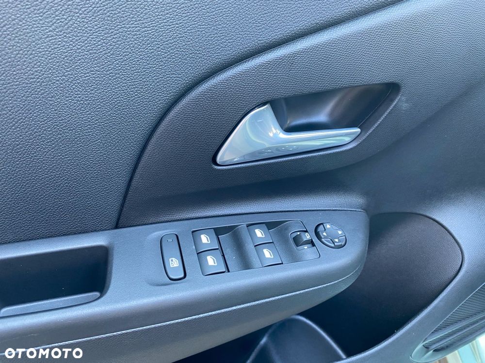 Opel Corsa 1.2 T Yes S&S - 9