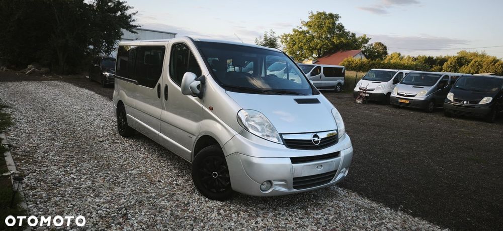 Opel Vivaro - 14