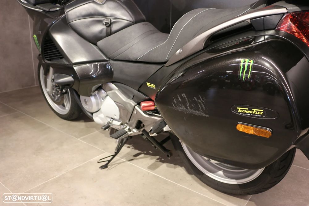 Honda Deauville 700 - 8