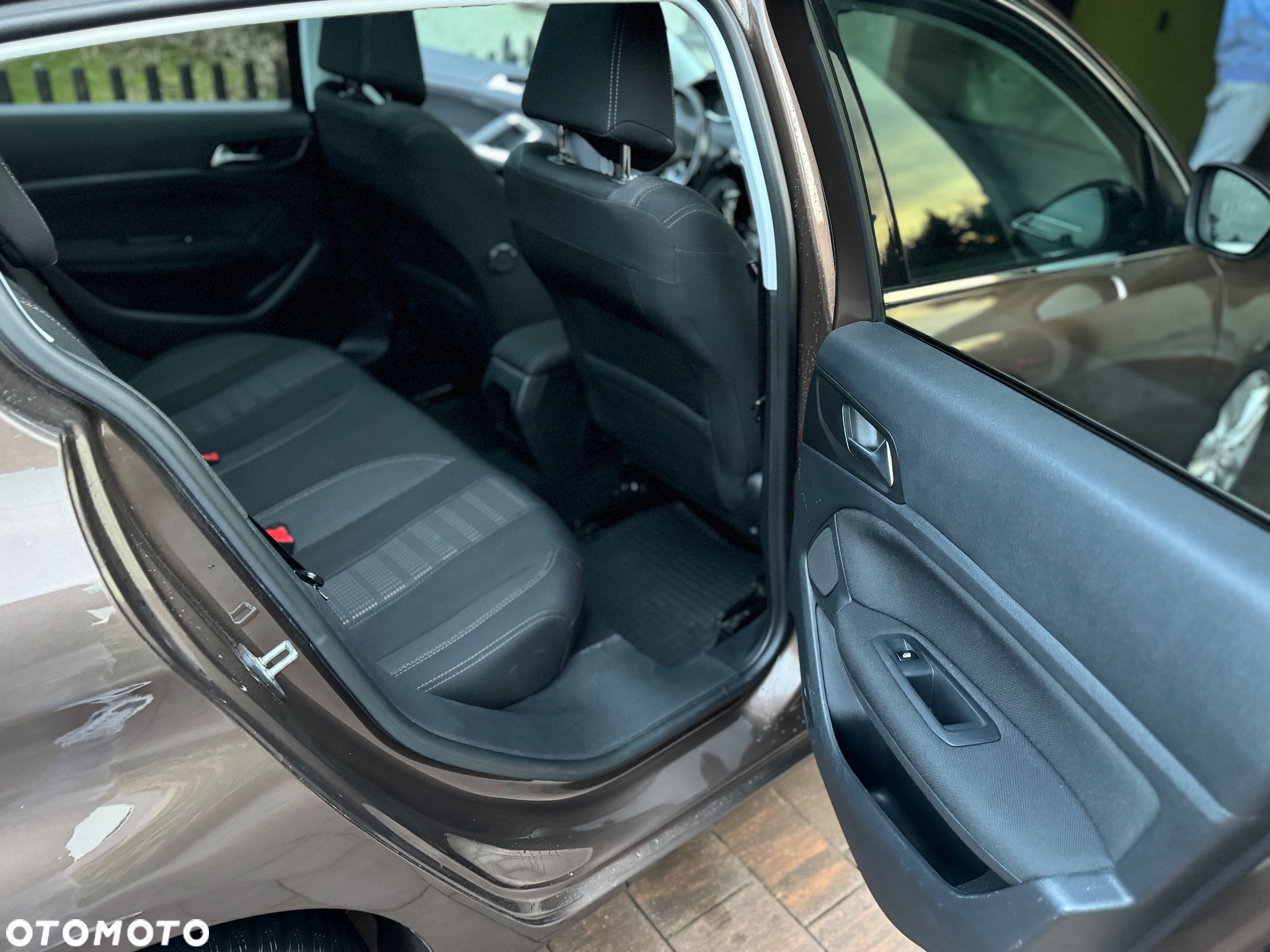 Peugeot 308 SW 1.6 BlueHDi Active S&S - 12