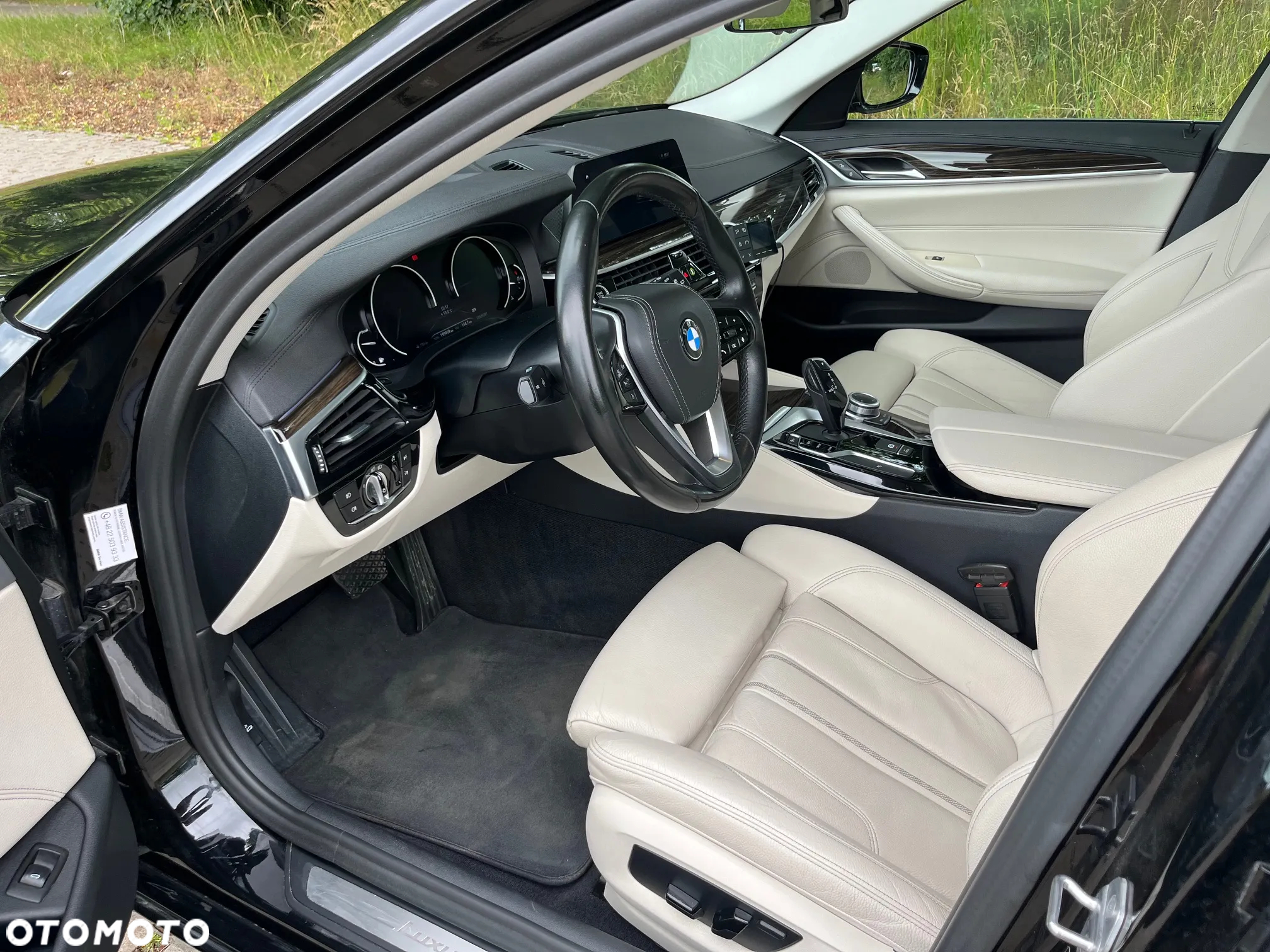BMW Seria 5 520d xDrive Luxury Line - 10