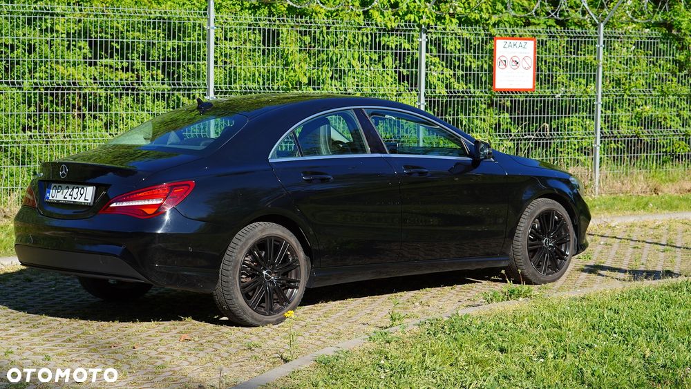 Mercedes-Benz CLA 180 7G-DCT - 4