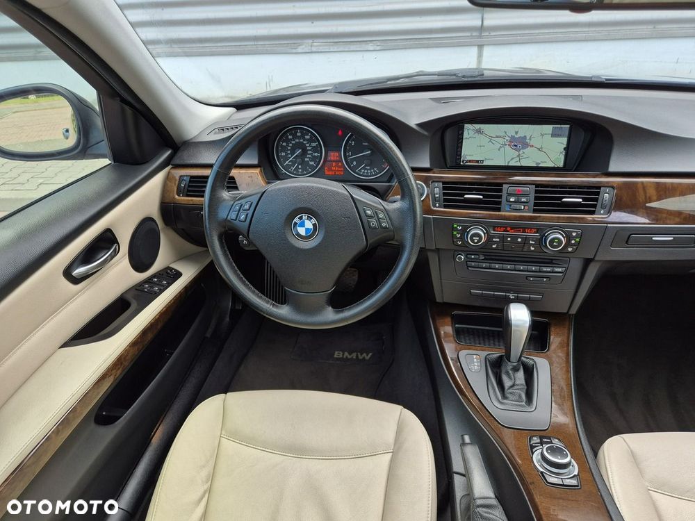 BMW Seria 3 - 12