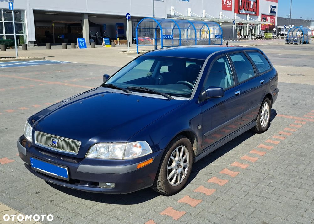Volvo V40 1.8 - 3