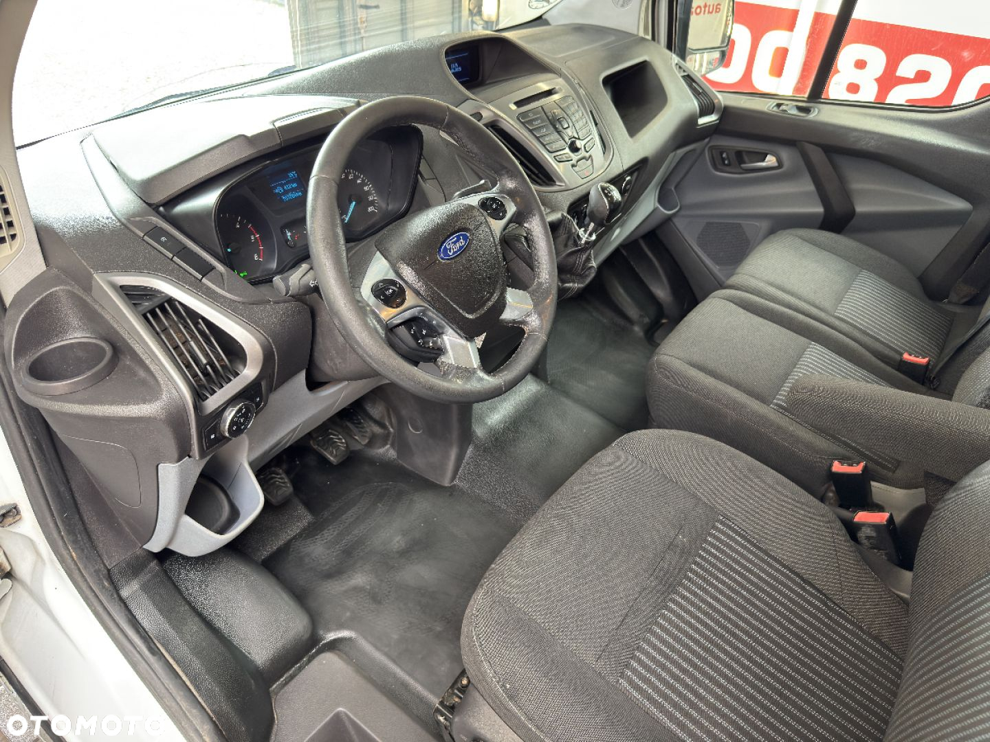 Ford transit custom - 16