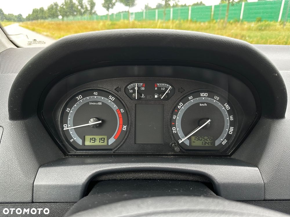 Skoda Fabia 1.2 HTP Classic - 12