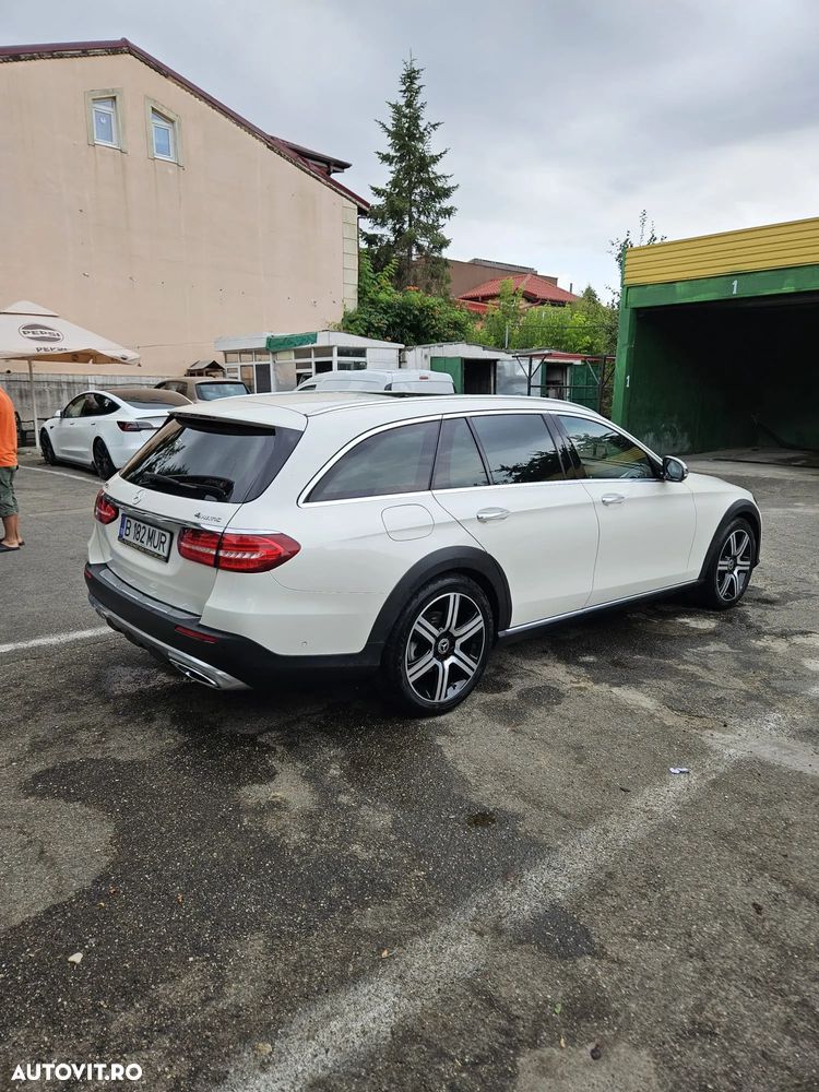 Mercedes-Benz E - 2