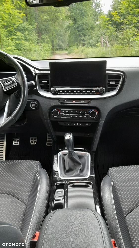 Kia Ceed 1.4 T-GDI L Business Line Plus - 10