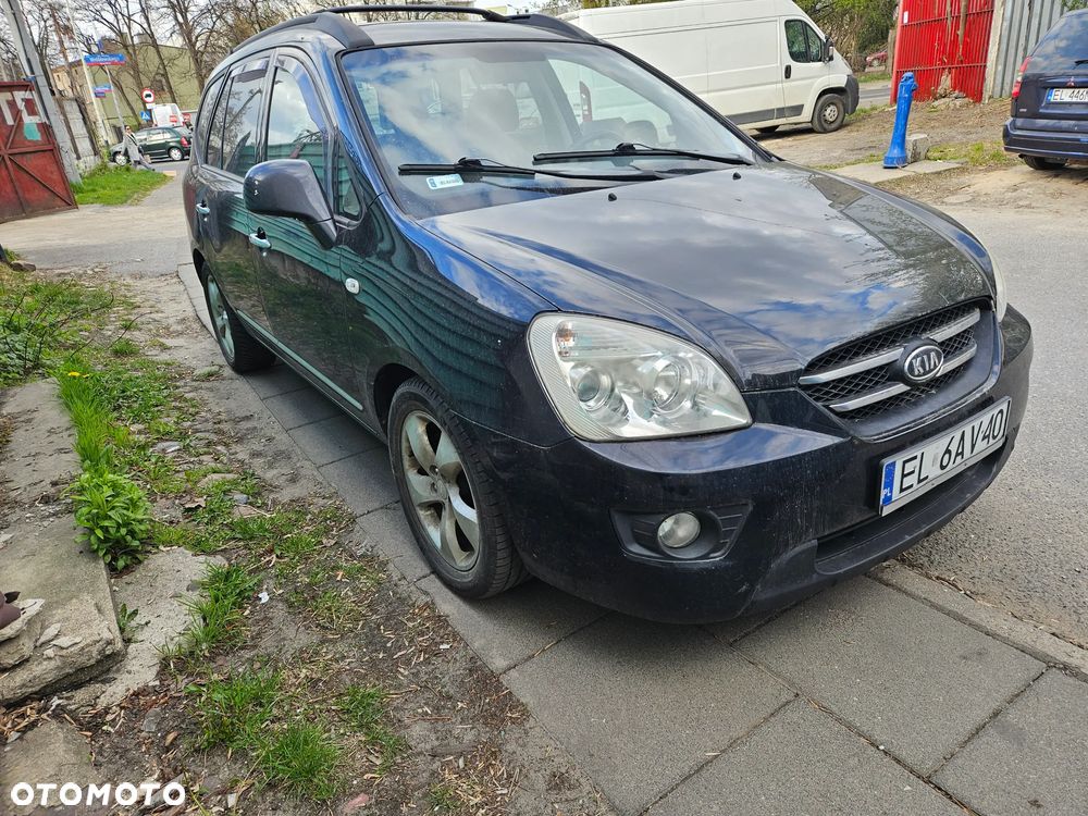 Kia carens CRDI na części
