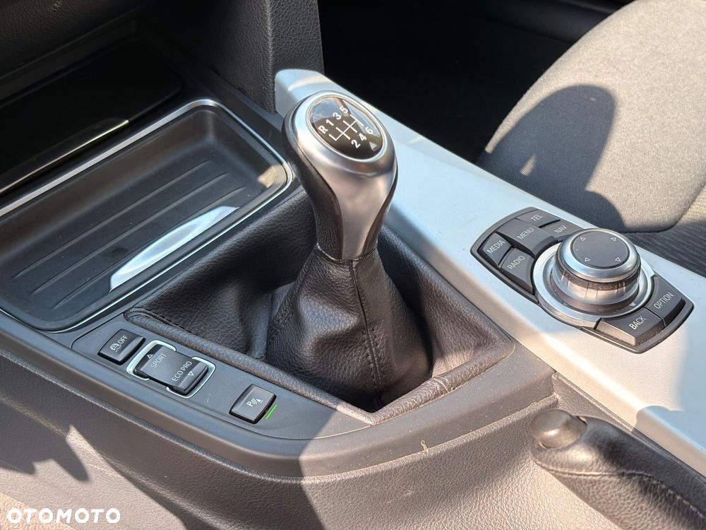 BMW Seria 3 320d DPF - 16