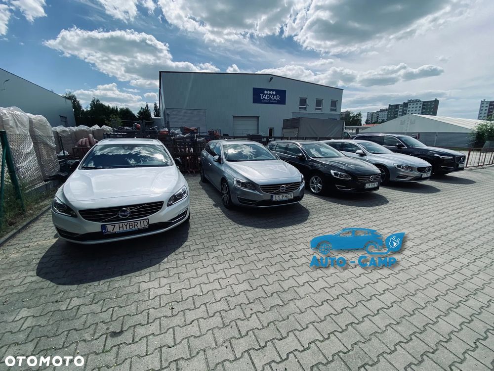 Volvo V60 D6 AWD Plug-in Hybrid R-Design Summum - 2
