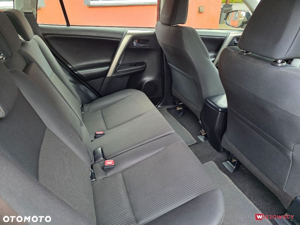 Toyota RAV4 - 16