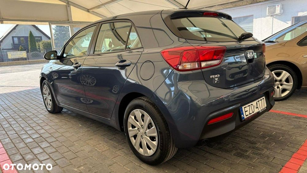 Kia Rio - 13