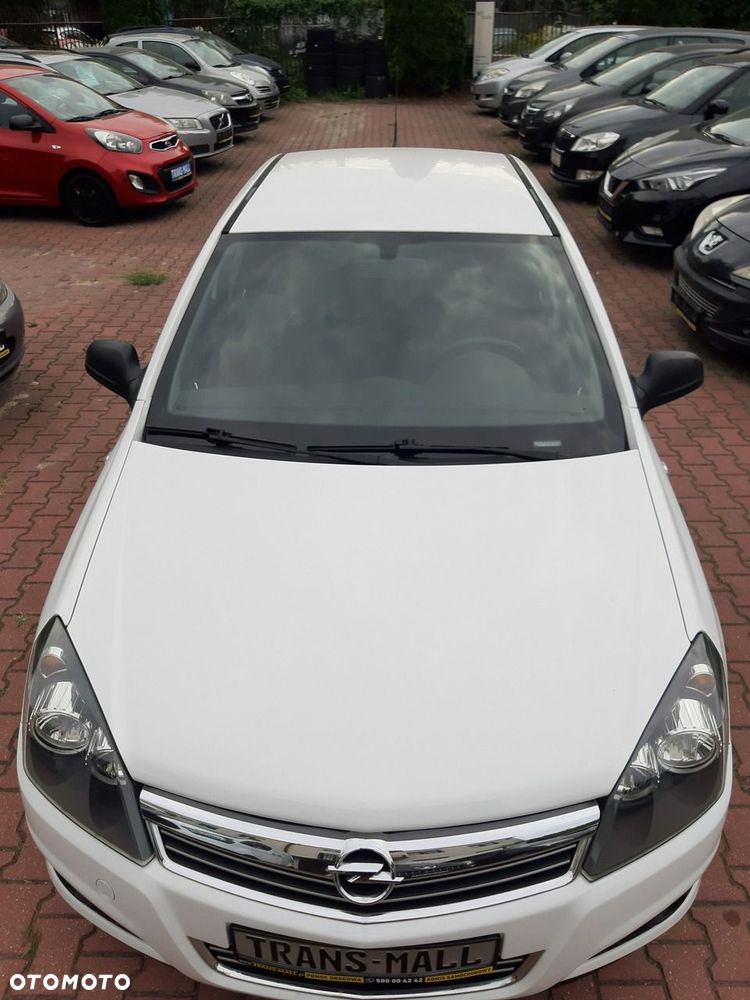 Opel Astra 1.6 Innovation - 28