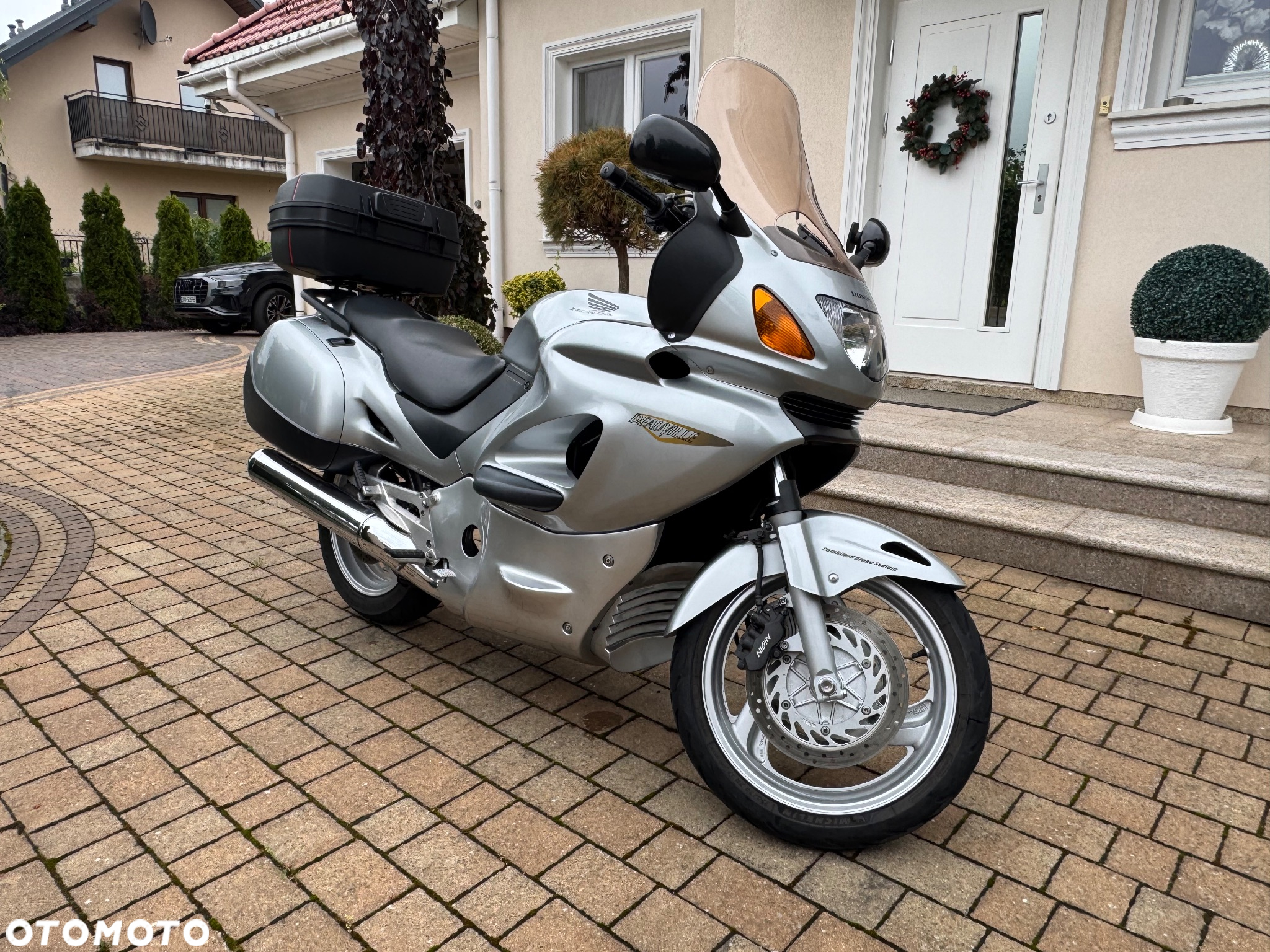 Honda NT - 4