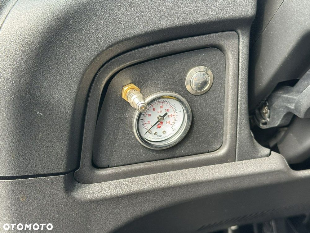 Iveco Daily 35S18 H - 28