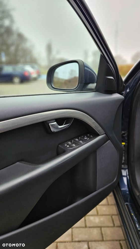 Volvo V70 2.5T Momentum - 16