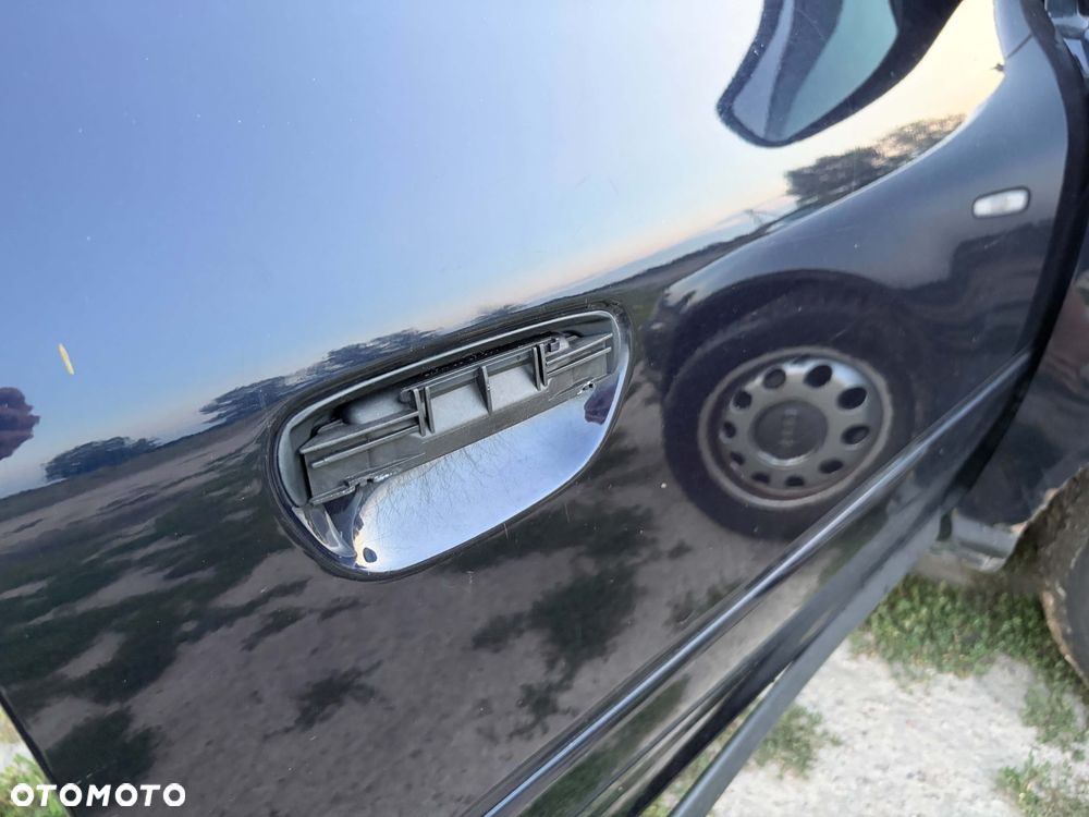 Audi A3 Sportback 1.9 TDI Ambiente - 14