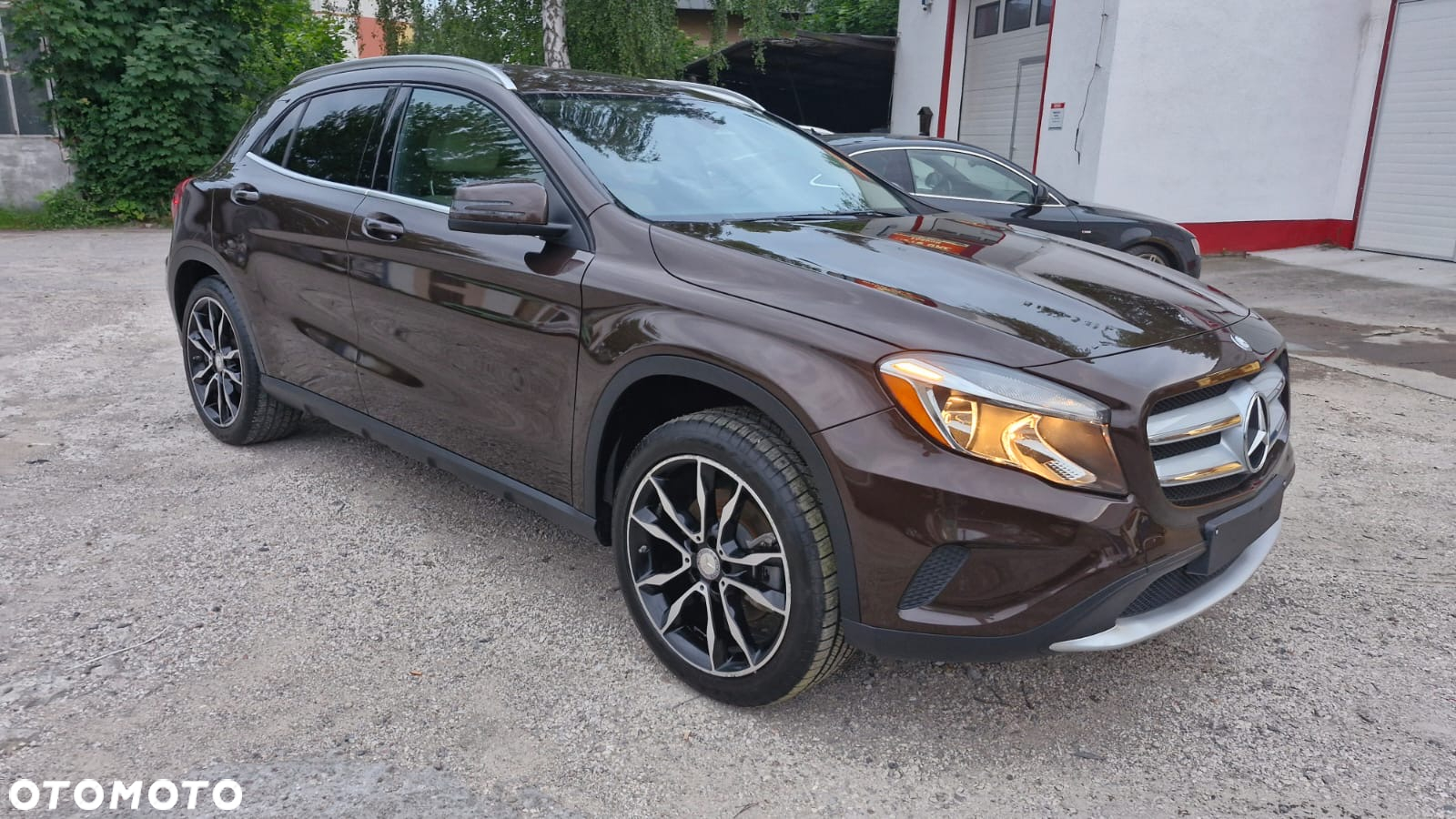 Mercedes-Benz GLA - 9