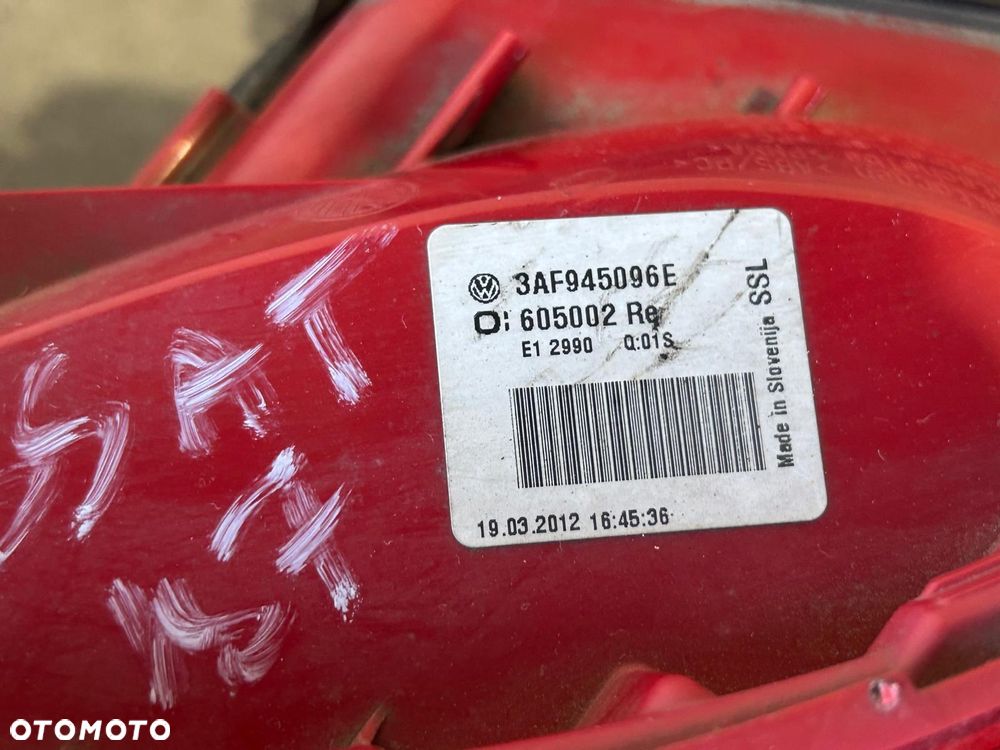VW PASSAT B7 LAMPA PRAWA LEWA TYŁ  3AF945096E 3AF945095E - 3