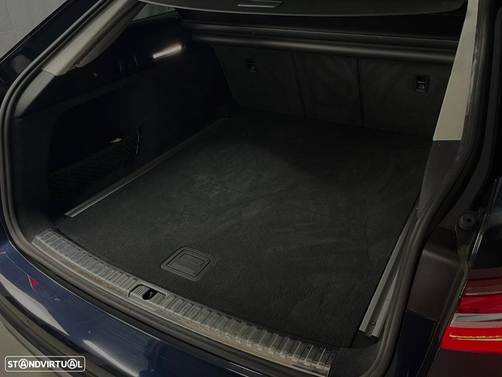 Audi A6 Allroad - 32