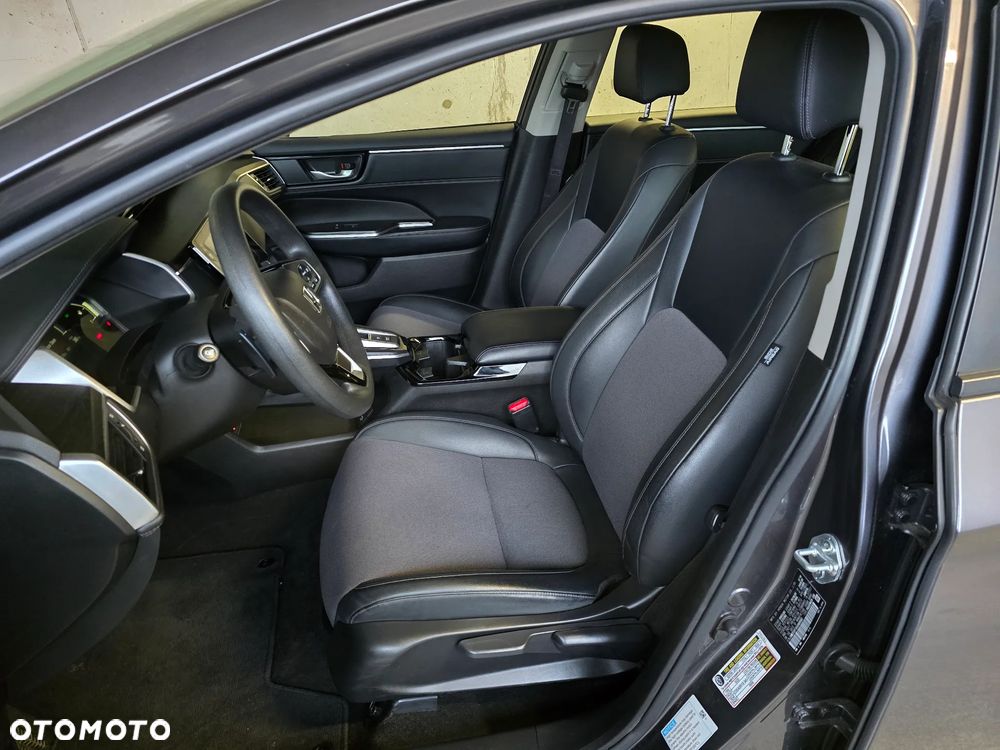 Honda Clarity - 15