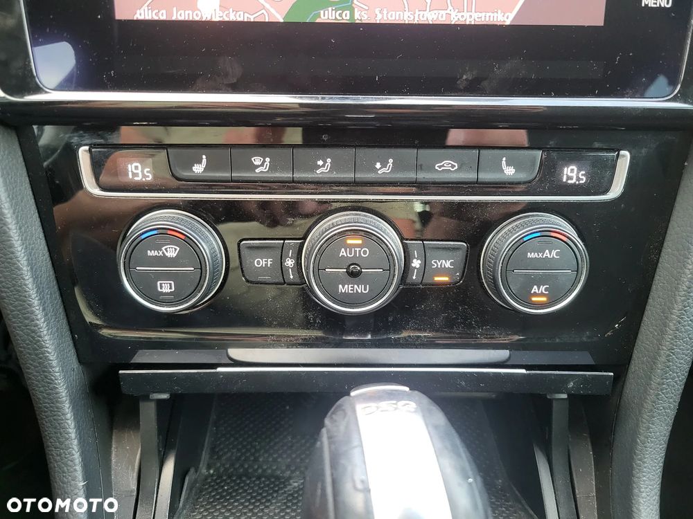 Volkswagen Golf 1.4 TSI DSG Sound - 13