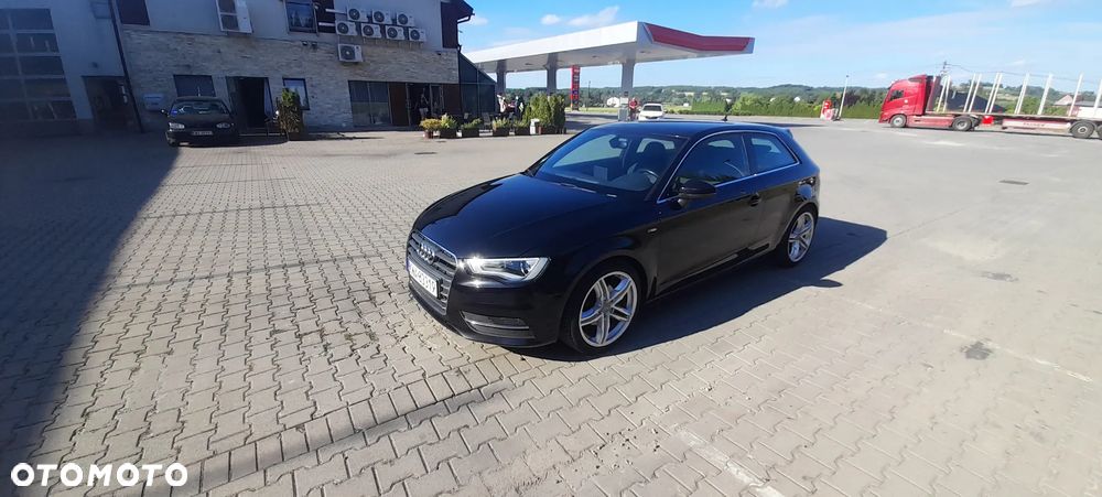 Audi A3 3-drzwiowe 1.4 TFSI S line Sportpaket - 2