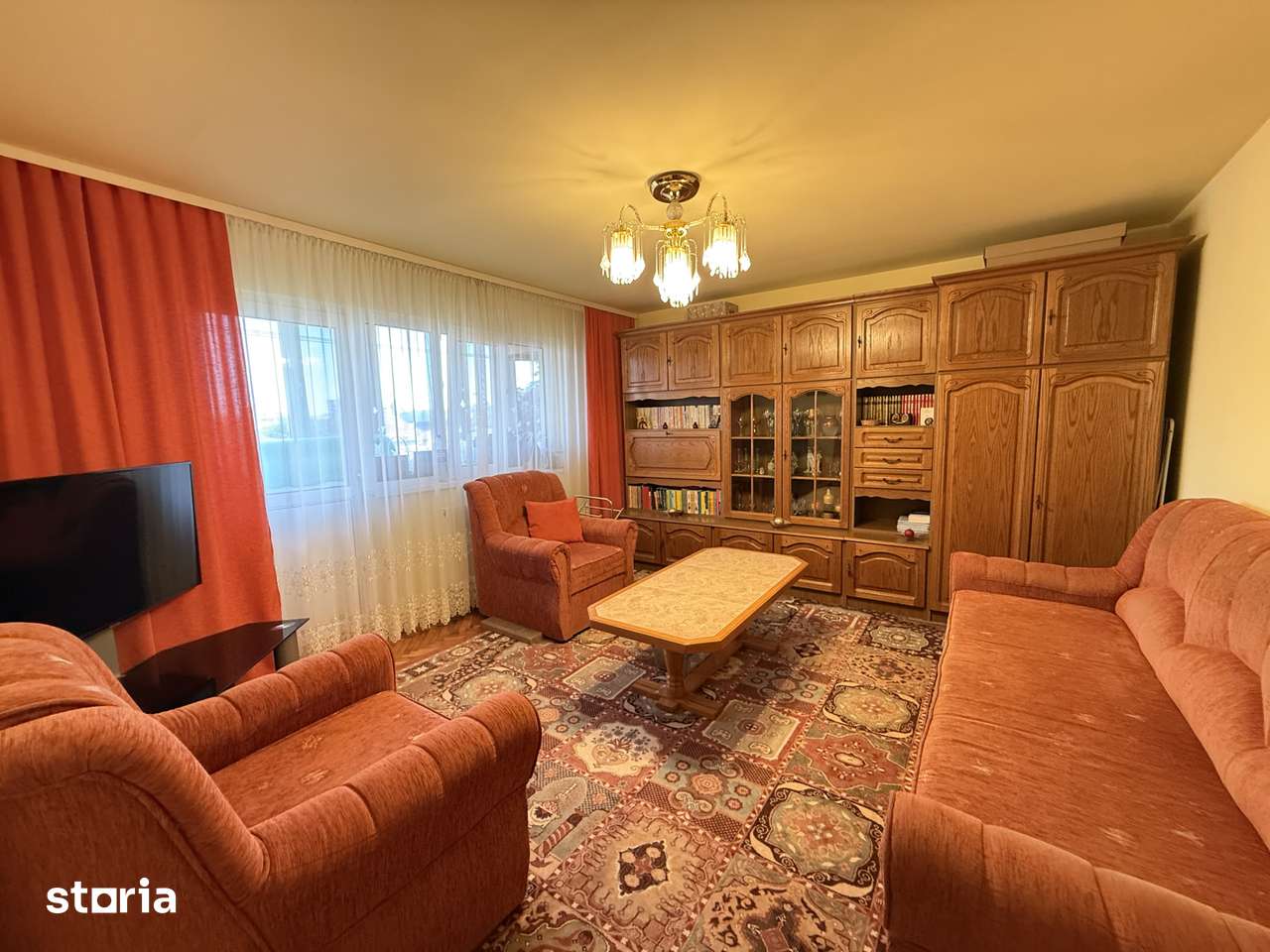 Apartament 3 camere, decomandat, etaj 3, bloc cu lift - Shoppimg City - Imagine principală: 2/8