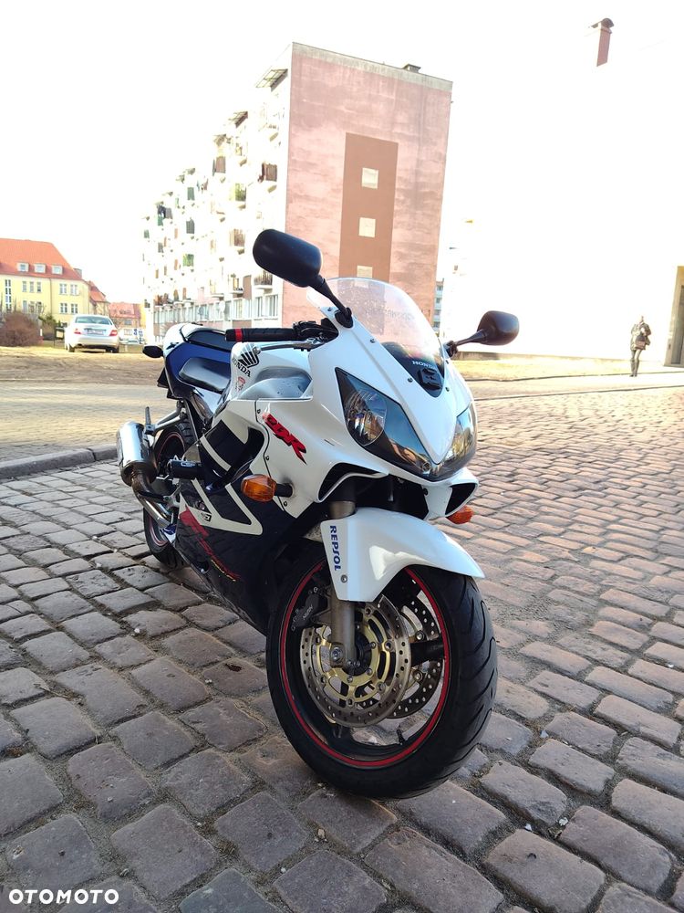 Honda CBR - 4