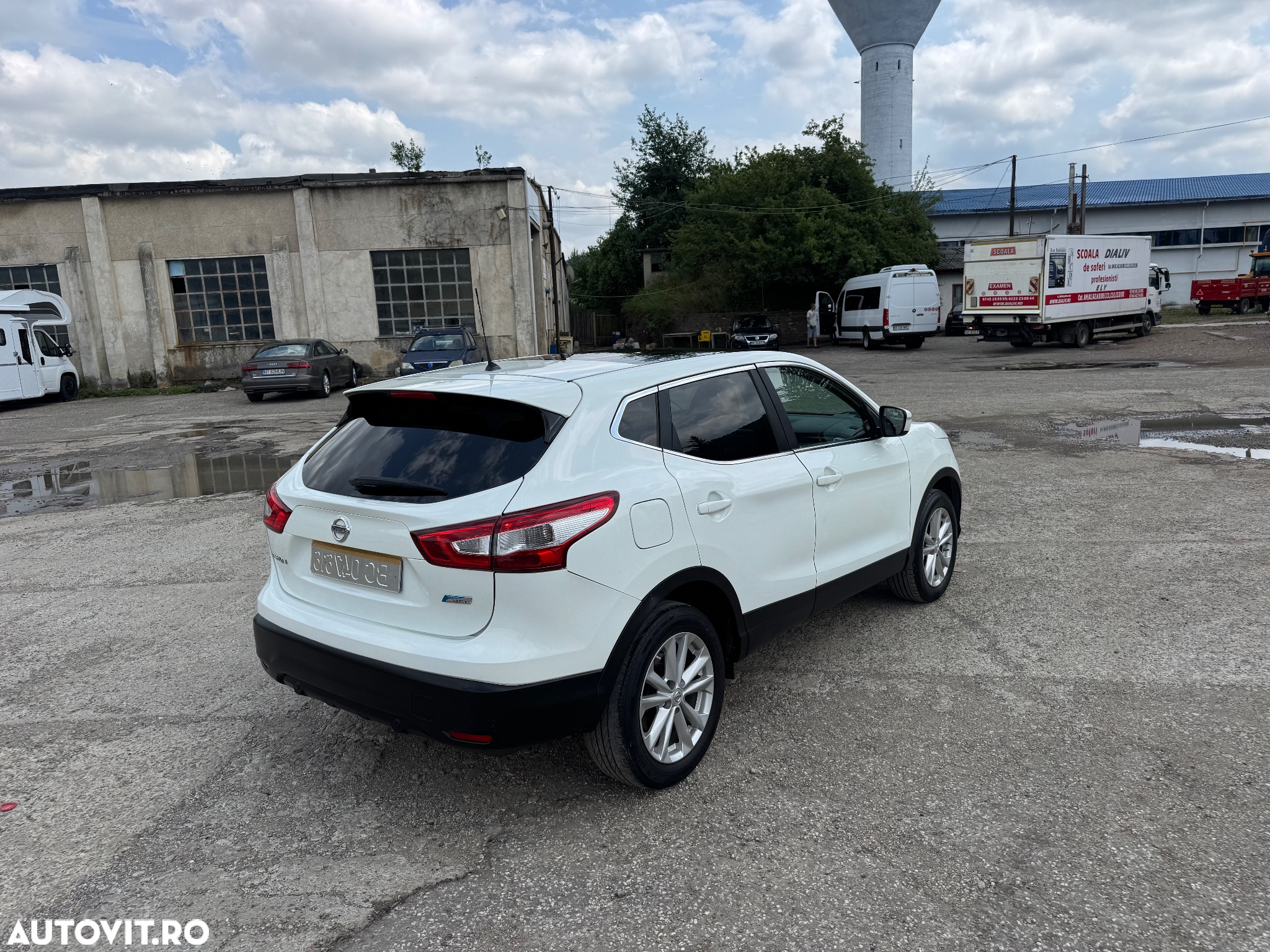 Nissan Qashqai 1.5 DCI TEKNA - 6